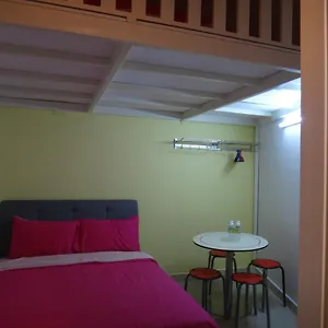 Homestay Famosa 2